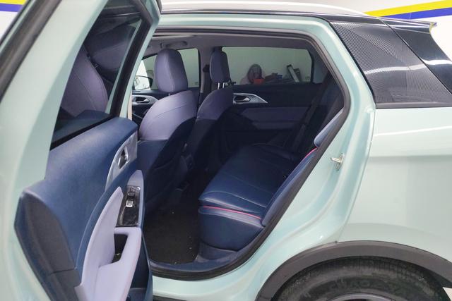 Geely Geometry E Firefly 2023 — фото 15