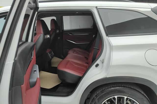 Chang'an CS75 PLUS 2022 Белый из Китая, фото 4