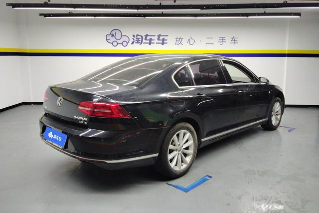 Volkswagen Magotan 2018 Черный из Китая