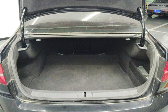 Volkswagen Magotan 2018 Черный из Китая, фото 3