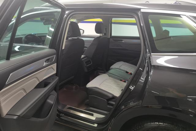 Volkswagen Tavendor 2023 380 TSI 4 WDR-Line — фото 16