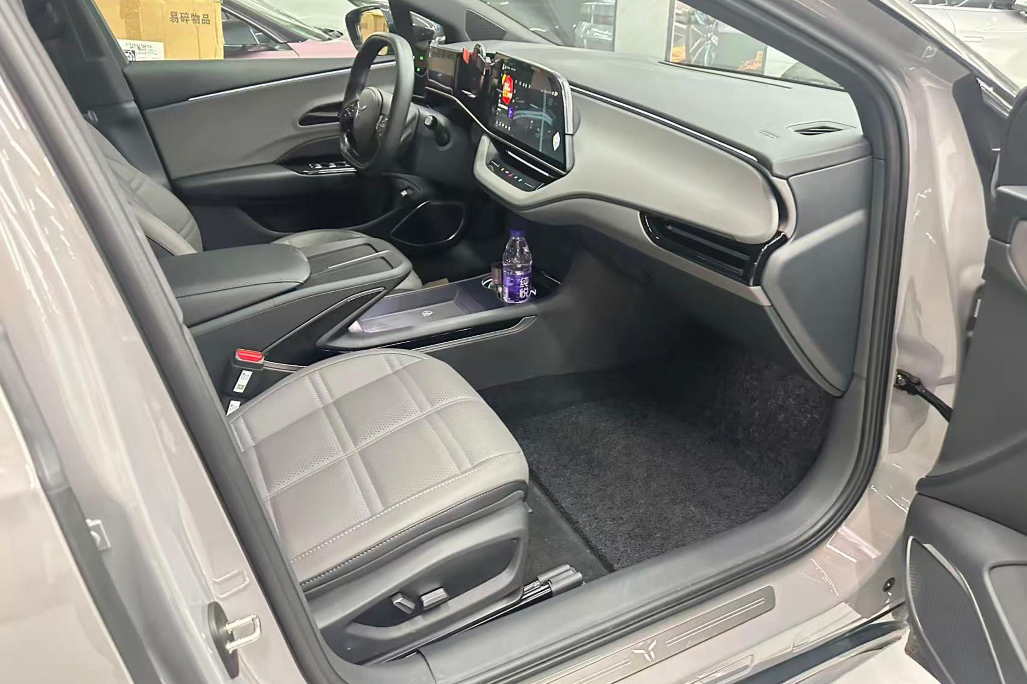 Hongqi EH7 2024 600 Pro