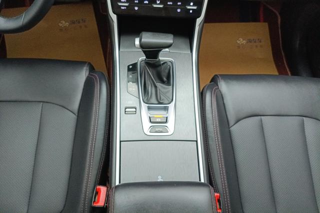 Chang'an CS75 2023 Темно-серый из Китая