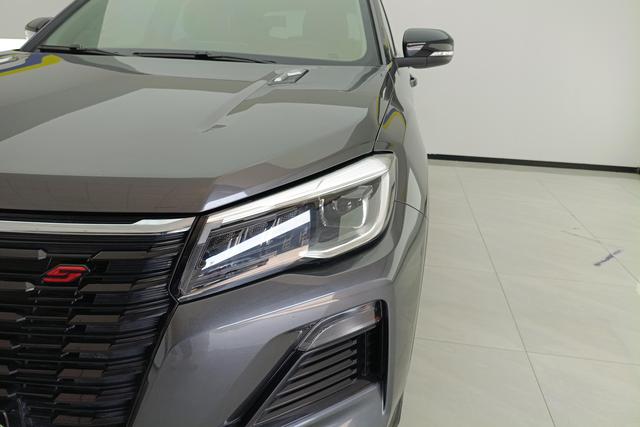 Chang'an CS75 2023 Темно-серый из Китая, фото 2