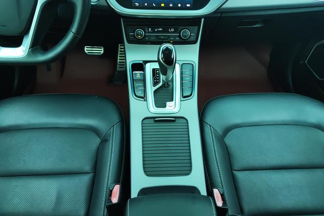 Geely Emgrand GS 2018 — фото 12