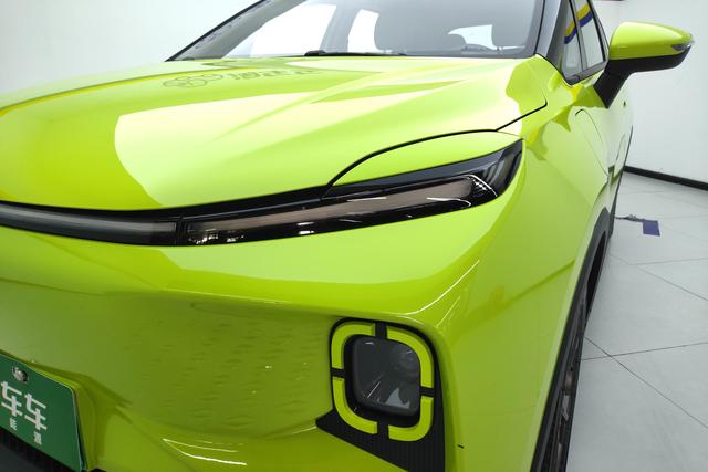 Geely Geometry E Firefly 2023 — фото 4