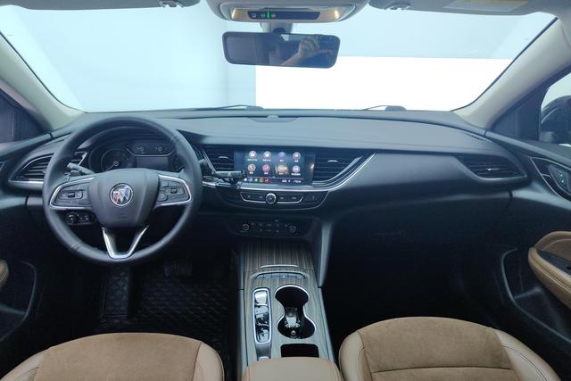 Buick Regal 2022 — фото 12