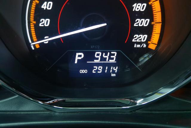 Toyota YARiS L Exclusive 2022 — фото 14
