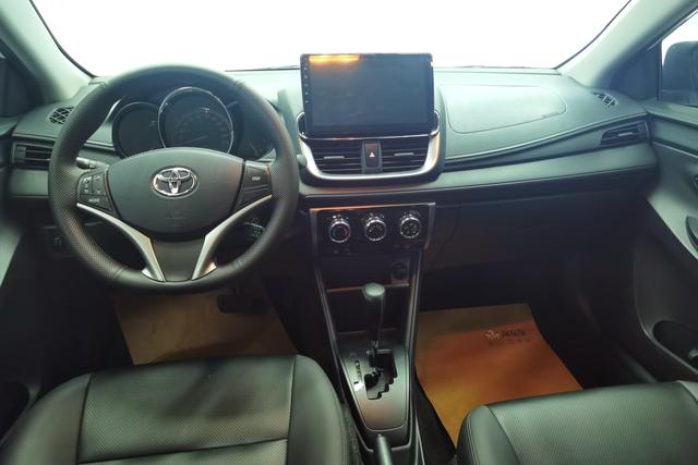 Toyota YARiS L Exclusive 2022 — фото 13