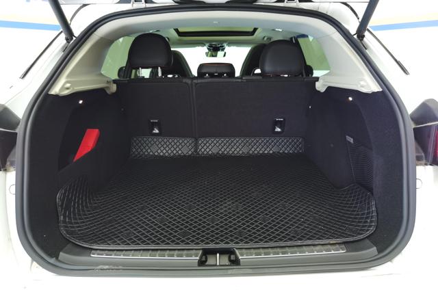 Lynk 01 2020 Белый из Китая, фото 2