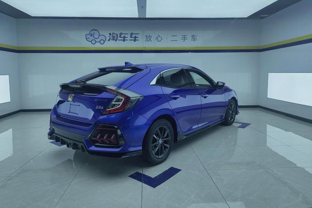 Honda "思域" 可 以 翻 译 为 "Civic" 2021 — фото 3