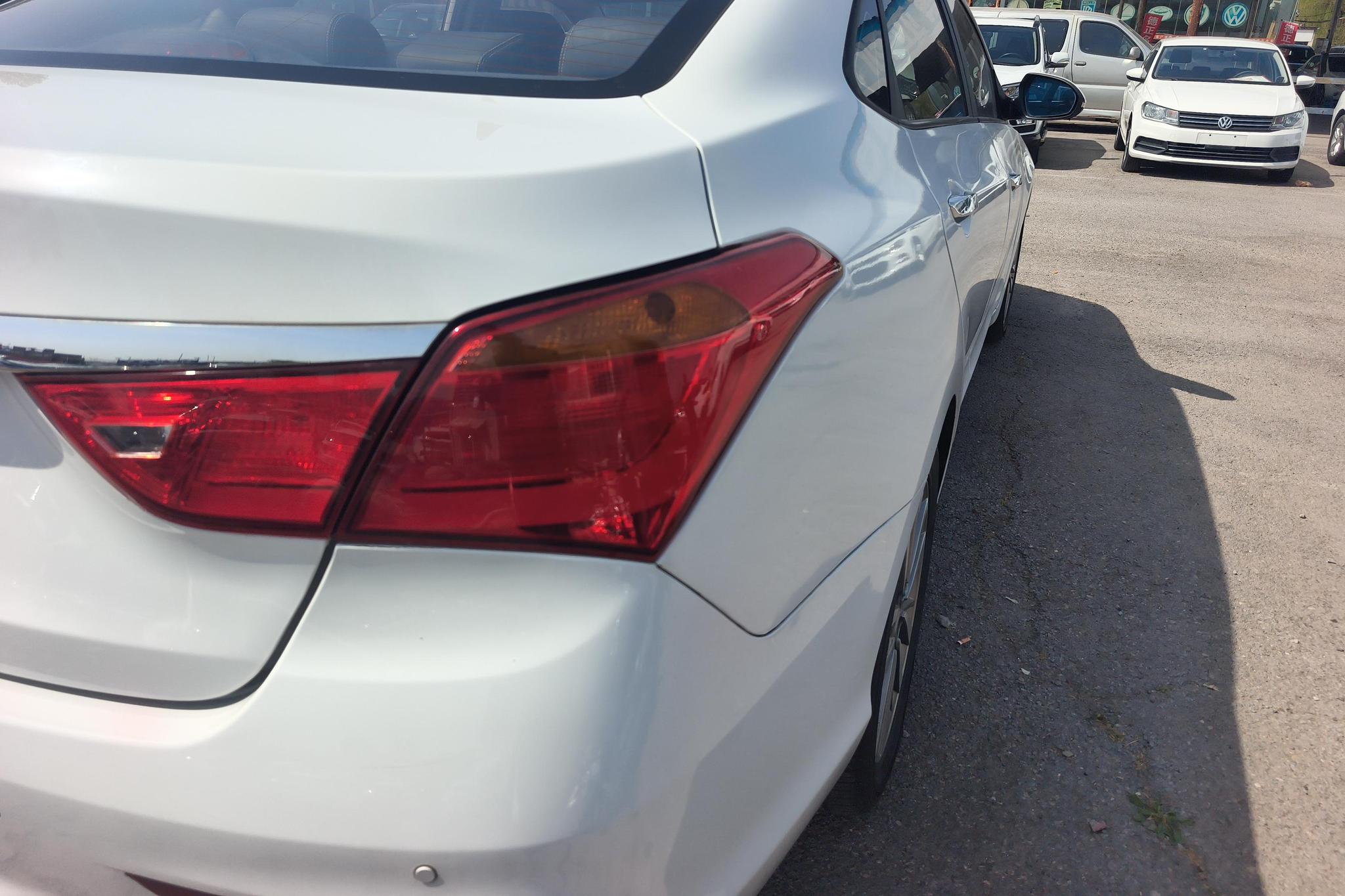 Hyundai Mistra 2017 1.6T AT GLS V