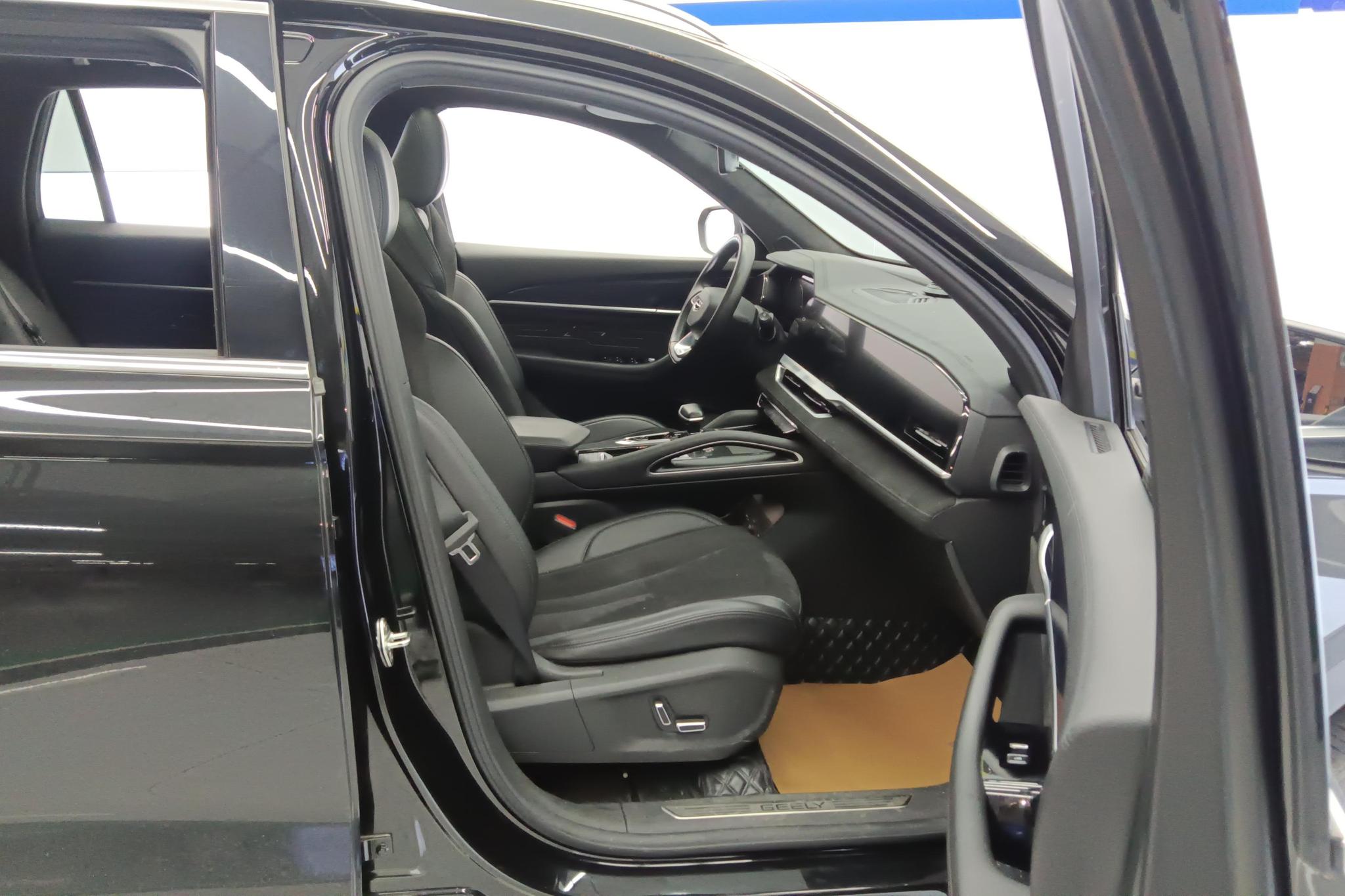 Geely Monjaro L 2024 2.0TD AT