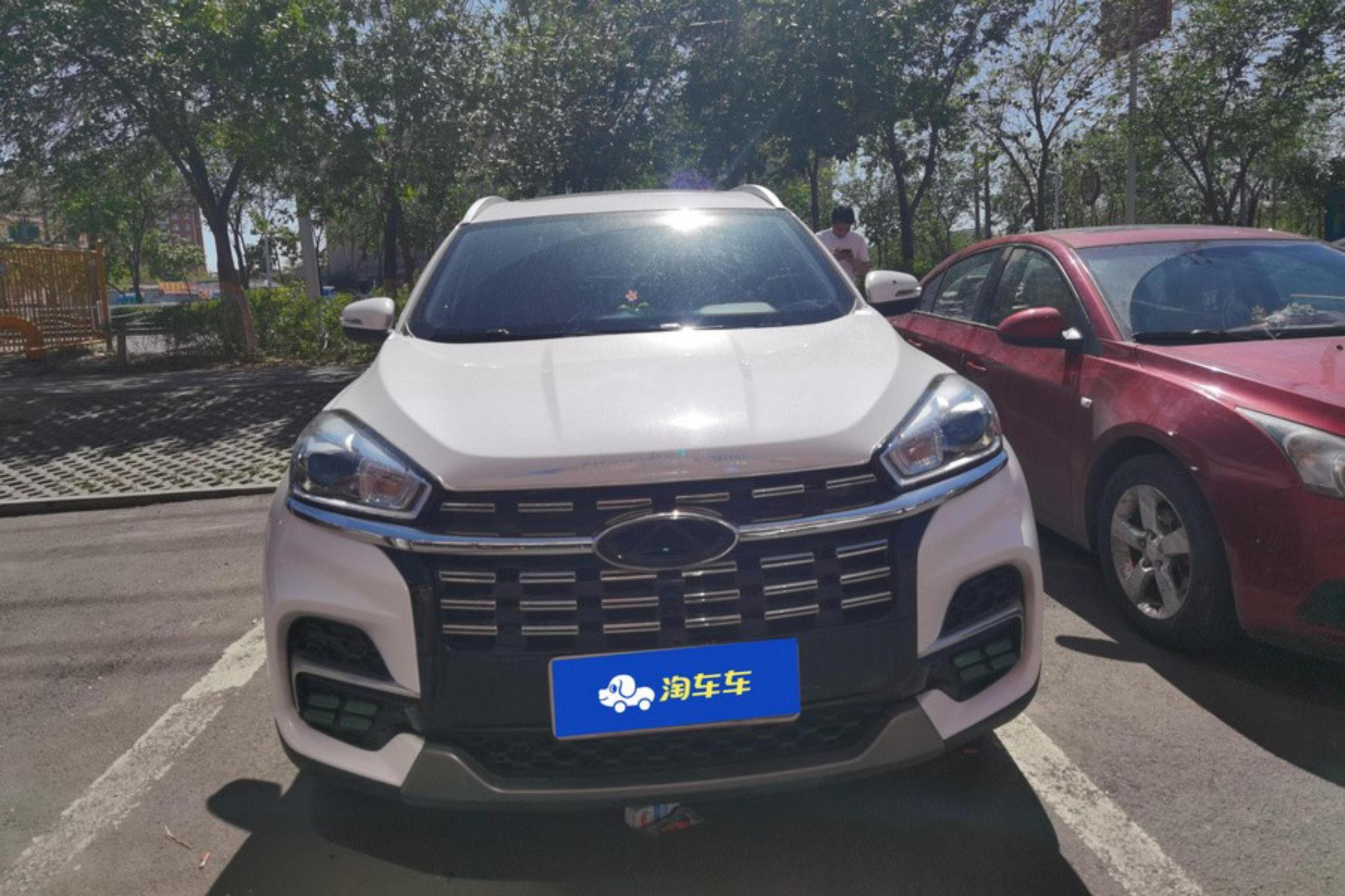 Chery Tiggo 8 8 2022 1.5TCI MT 5 мест