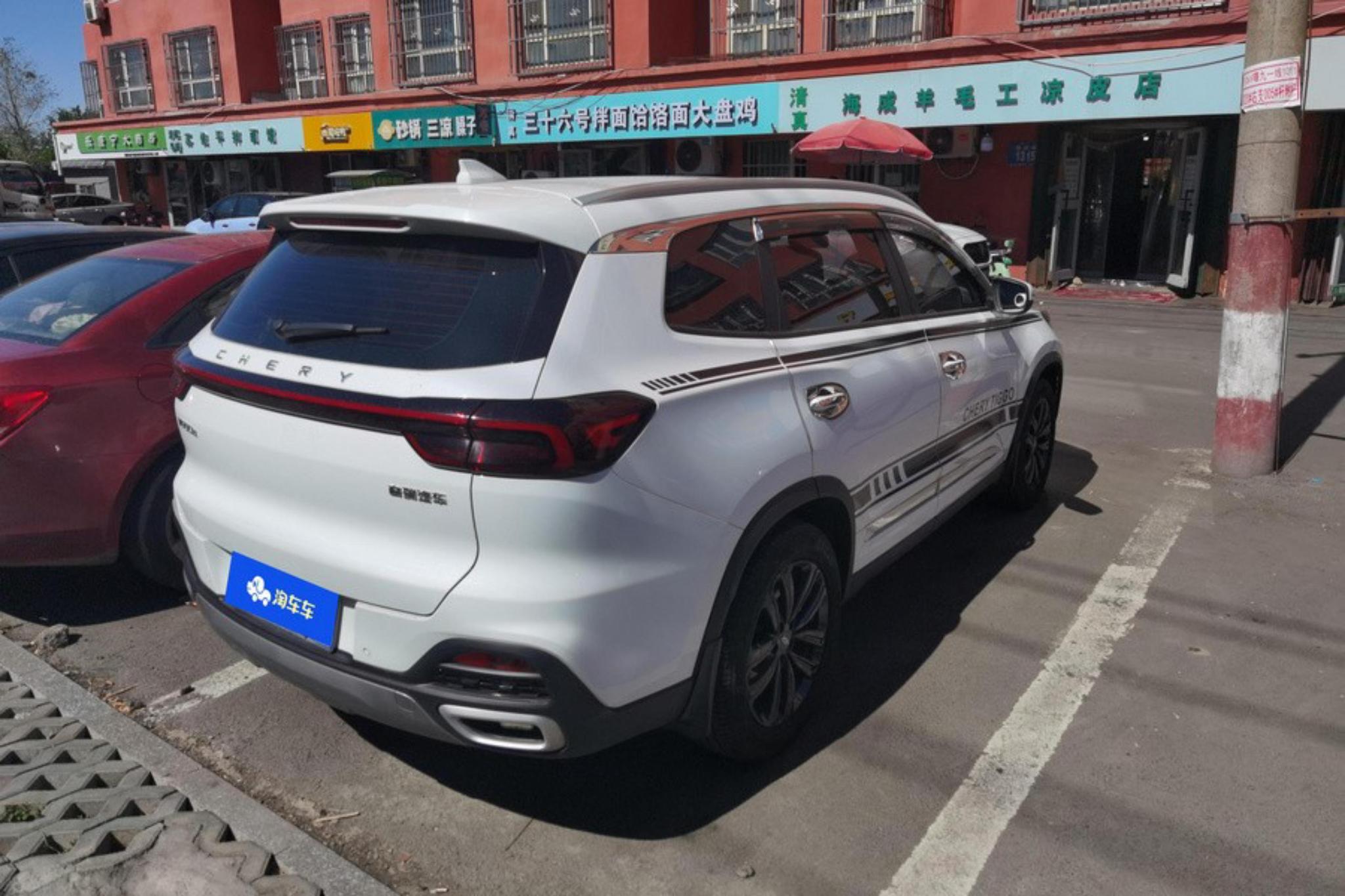 Chery Tiggo 8 8 2022 1.5TCI MT 5 мест