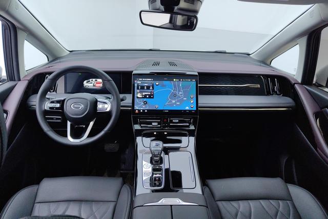Trumpchi M8 2024 2.0 TGDI — фото 12