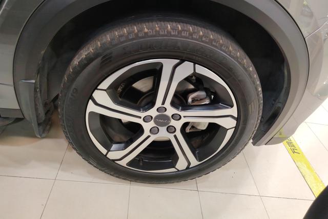 Lynk & Co 05 2020 2.0 TD 2 WD Plus — фото 10