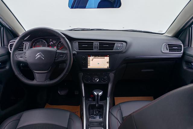 Citroen C3-XR 2018 — фото 11