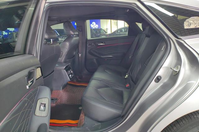 Toyota AVALON 2019 — фото 16