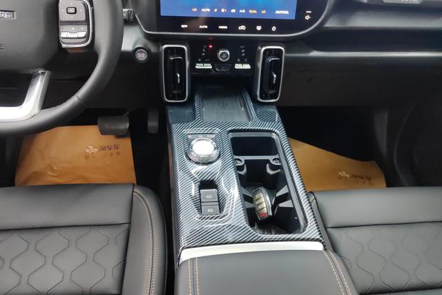 Haval Big dog 2023 Белый из Китая, фото 3