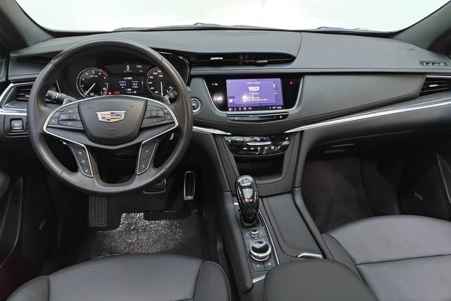 Cadillac XT5 2022 — фото 11