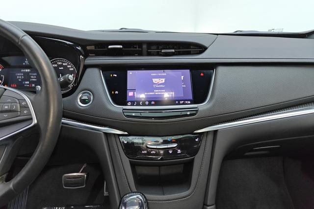 Cadillac XT5 2022 — фото 12