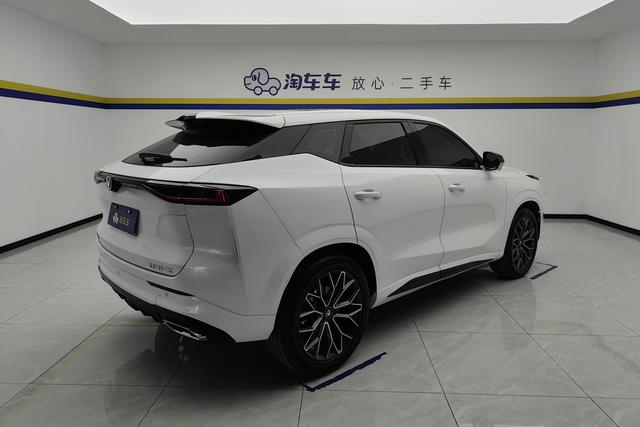 Changan UNI-Z 2025 1.5 T DCTLuxury — фото 3