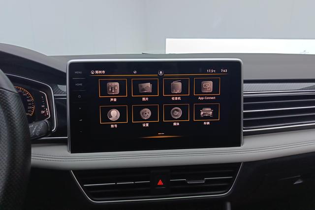 Volkswagen Tiguan L 2022 — фото 13