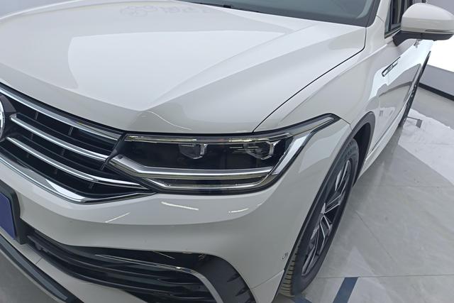 Volkswagen Tiguan L 2022 — фото 5