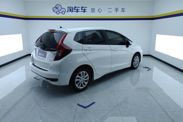 Honda "飞度" 可 以 翻 译 为 "fit" 2018 — фото 3