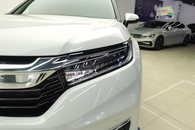 Honda Crown Road 2022 Белый из Китая, фото 2