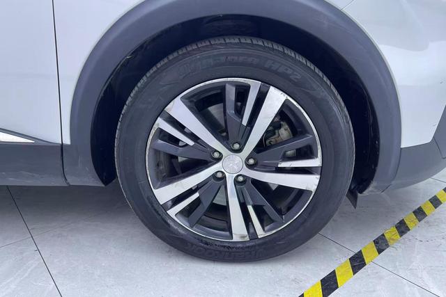 Peugeot 5008 id 3825140 из Китая 9