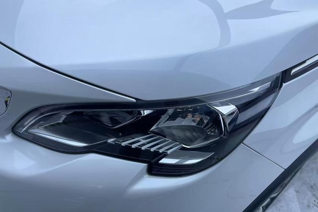 Peugeot 5008 2017 — фото 4