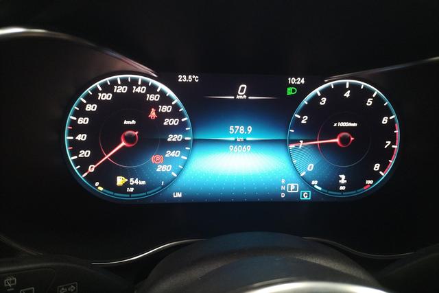 Mercedes-Benz GLC 2020 GLC 260 L 4 MATIC Luxury — фото 13