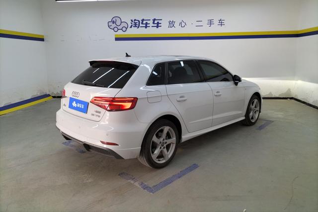 Audi A3 2021 Белый из Китая, фото 4