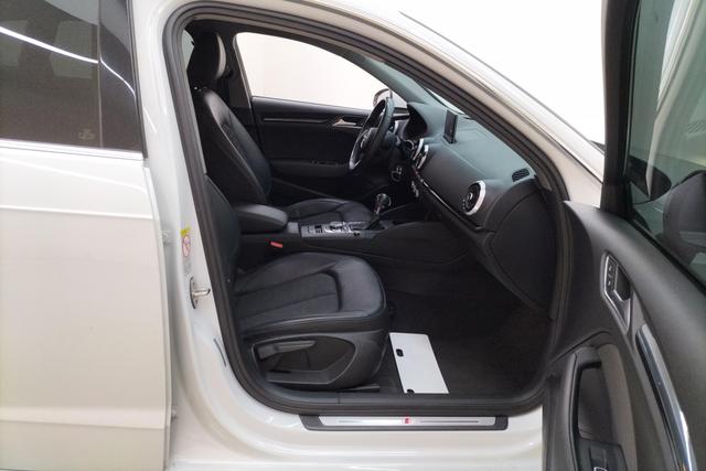 Audi A3 2021 Белый из Китая, фото 5