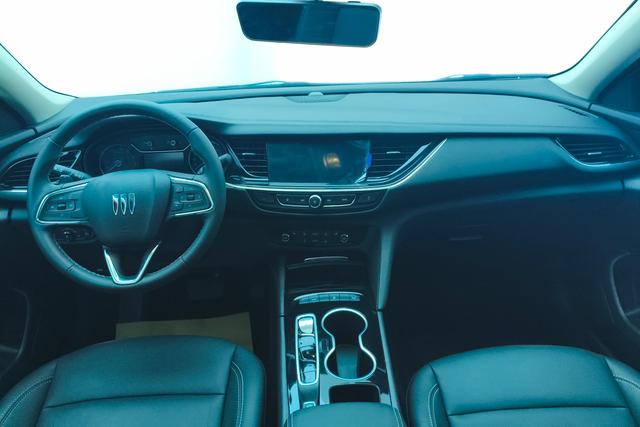 Buick Regal 2024 — фото 11