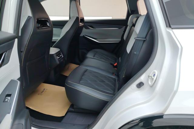 CHANGAN CS75 PLUS 2023 — фото 16