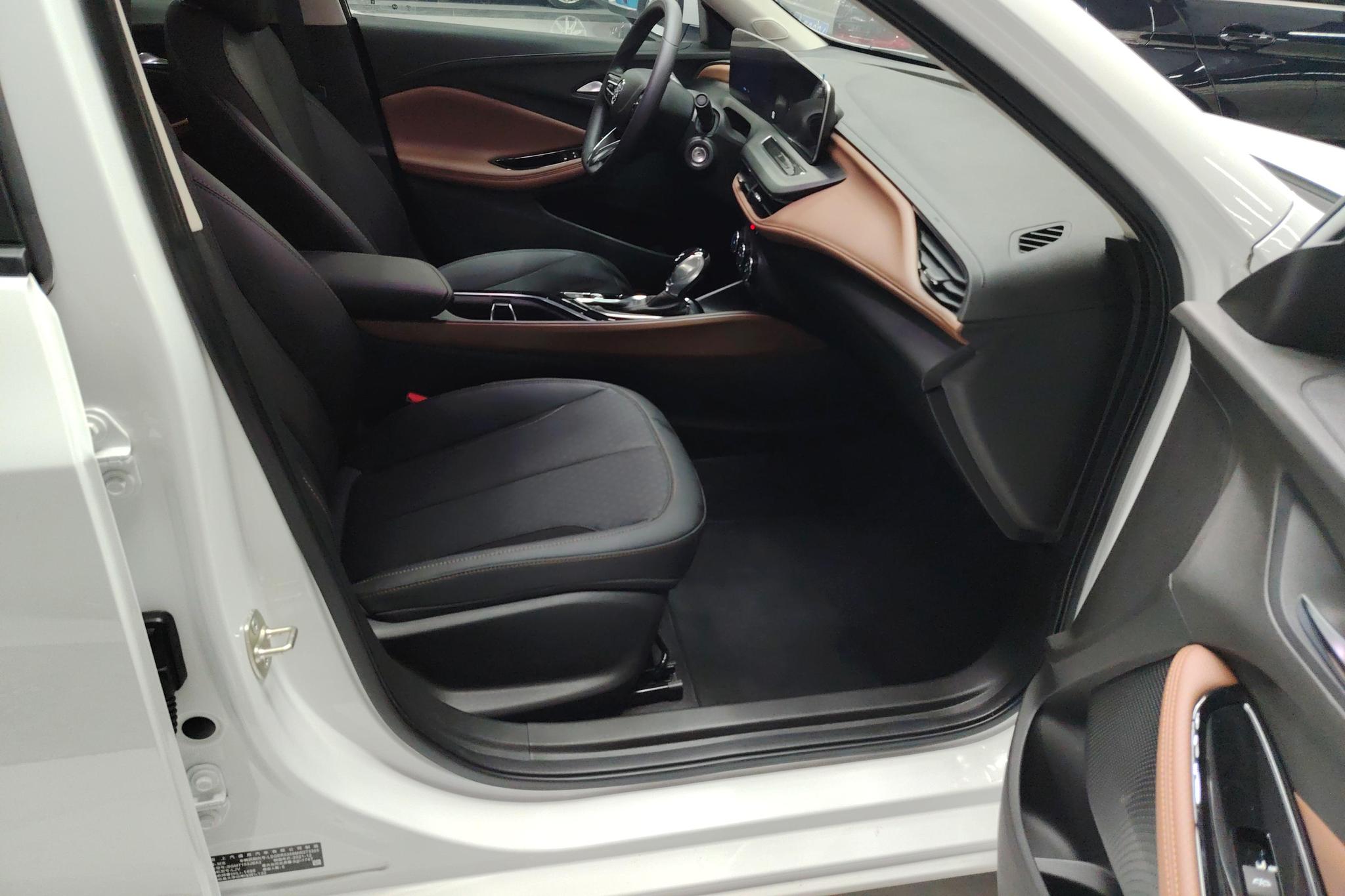Buick Verano 2022 Pro 533T