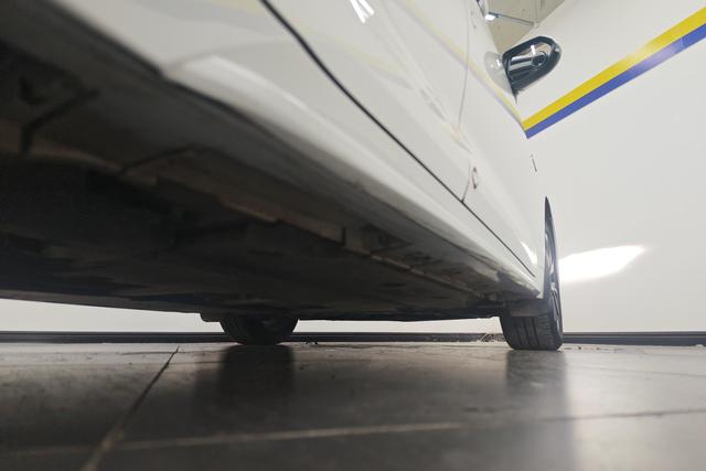 Toyota Lei Ling id 3850073 из Китая 17