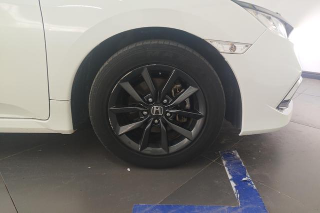 Honda Civic 2022 Белый из Китая, фото 2