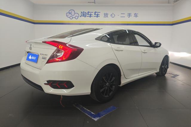 Honda Civic id 3824691 из Китая 15
