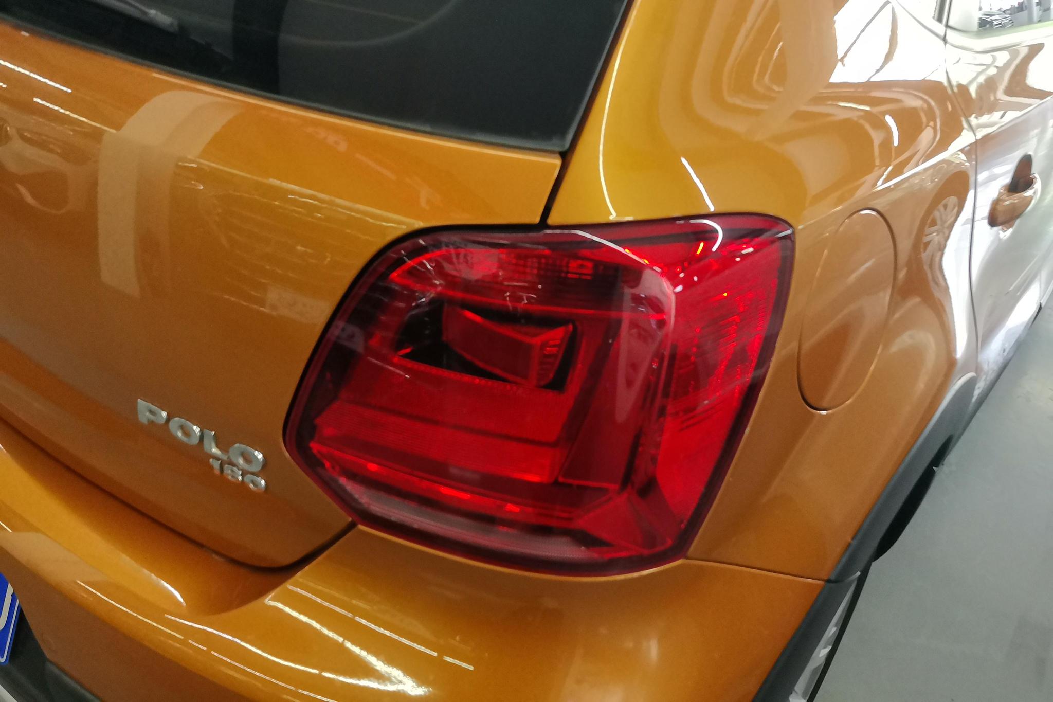 Volkswagen Polo 2018 1.5L Cross Polo AT