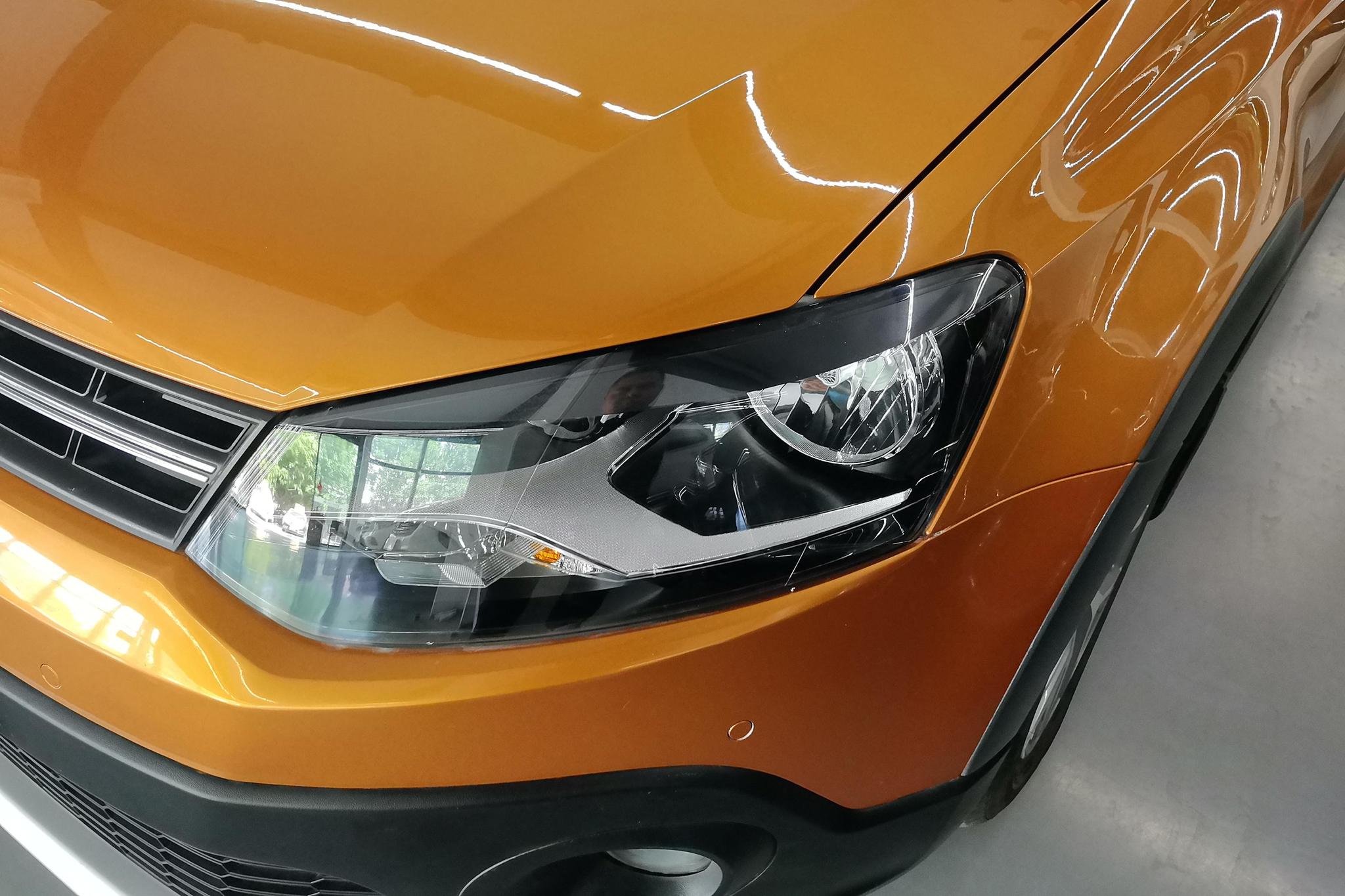 Volkswagen Polo 2018 1.5L Cross Polo AT