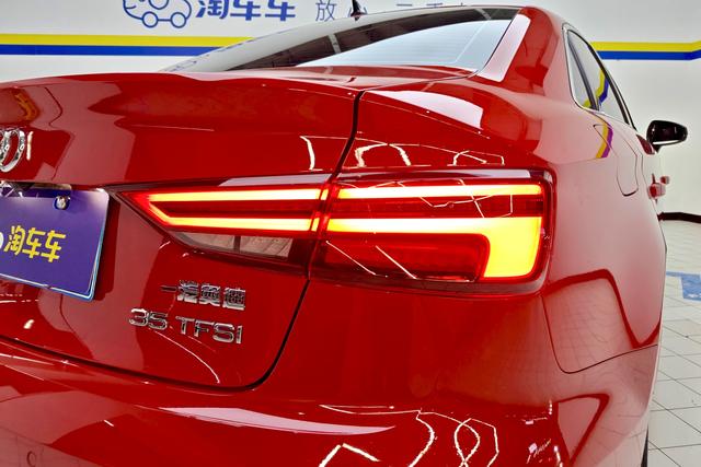 Audi A3 2019 Красный из Китая, фото 5