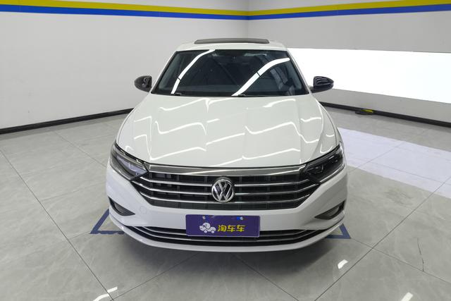 Volkswagen Jetta 2019 — фото 2