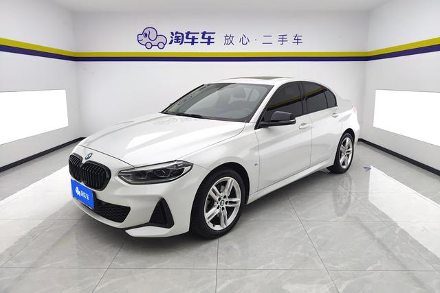 BMW 1 Series 2023 — фото 1