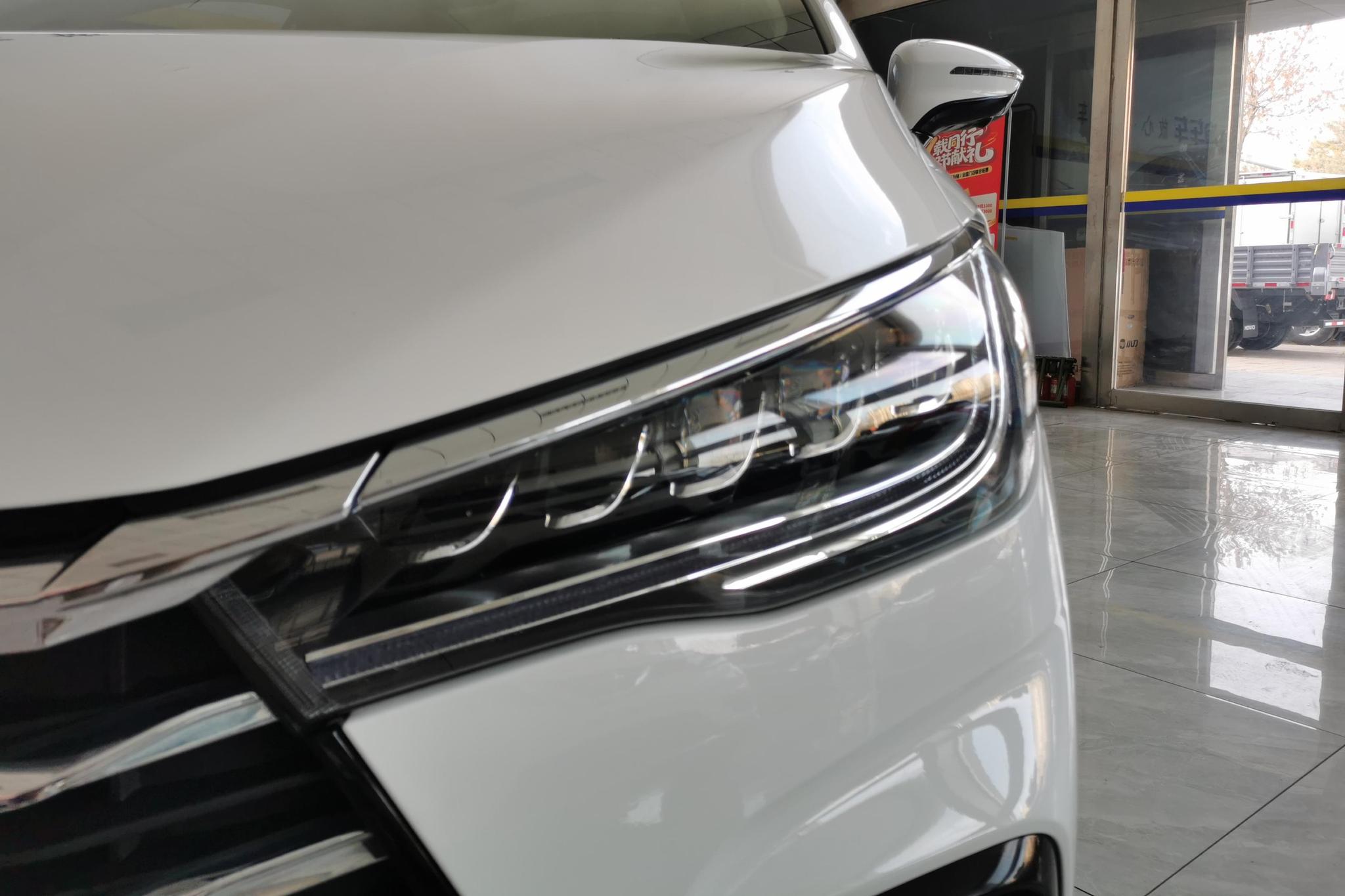 BYD Song MAX MAX 2021 1.5T AT Luxury 6 мест