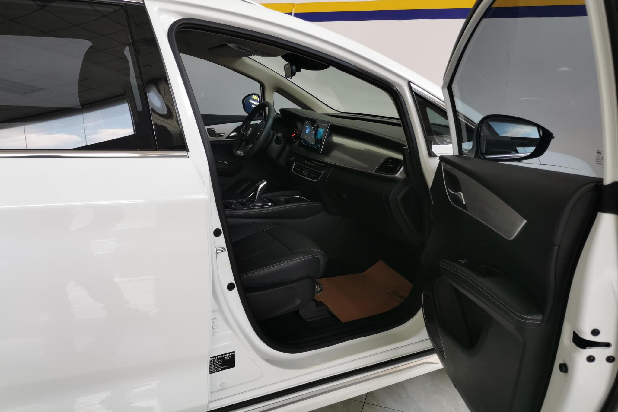 BYD Song MAX MAX 2021 1.5T AT Luxury 6 мест