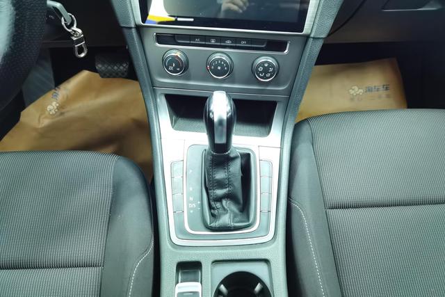 Volkswagen Golf id 3785173 из Китая 9